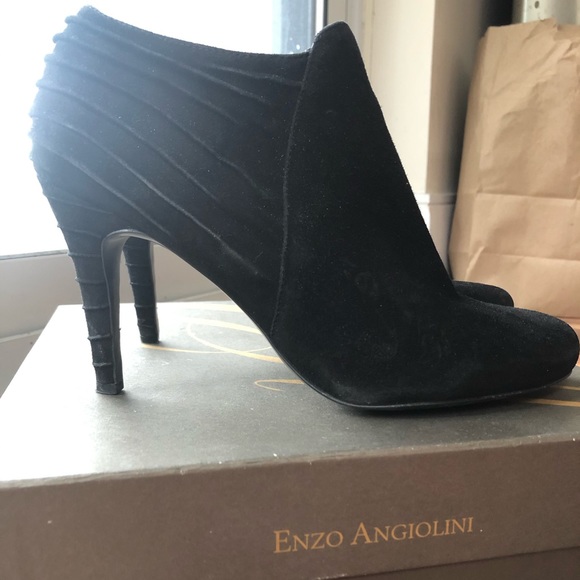 black suede booties - Picture 1 of 15